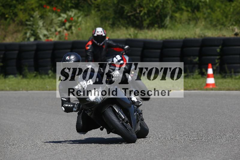 /Archiv-2024/29 12.06.2024 MOTO.CH Track Day ADR/Gruppe blau/94